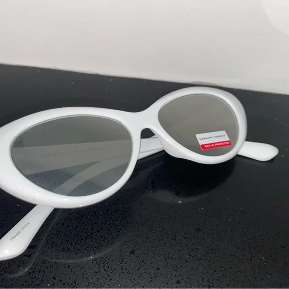 ALL for 40$ Sunglasses Set with cases - Picture 4 of 10
